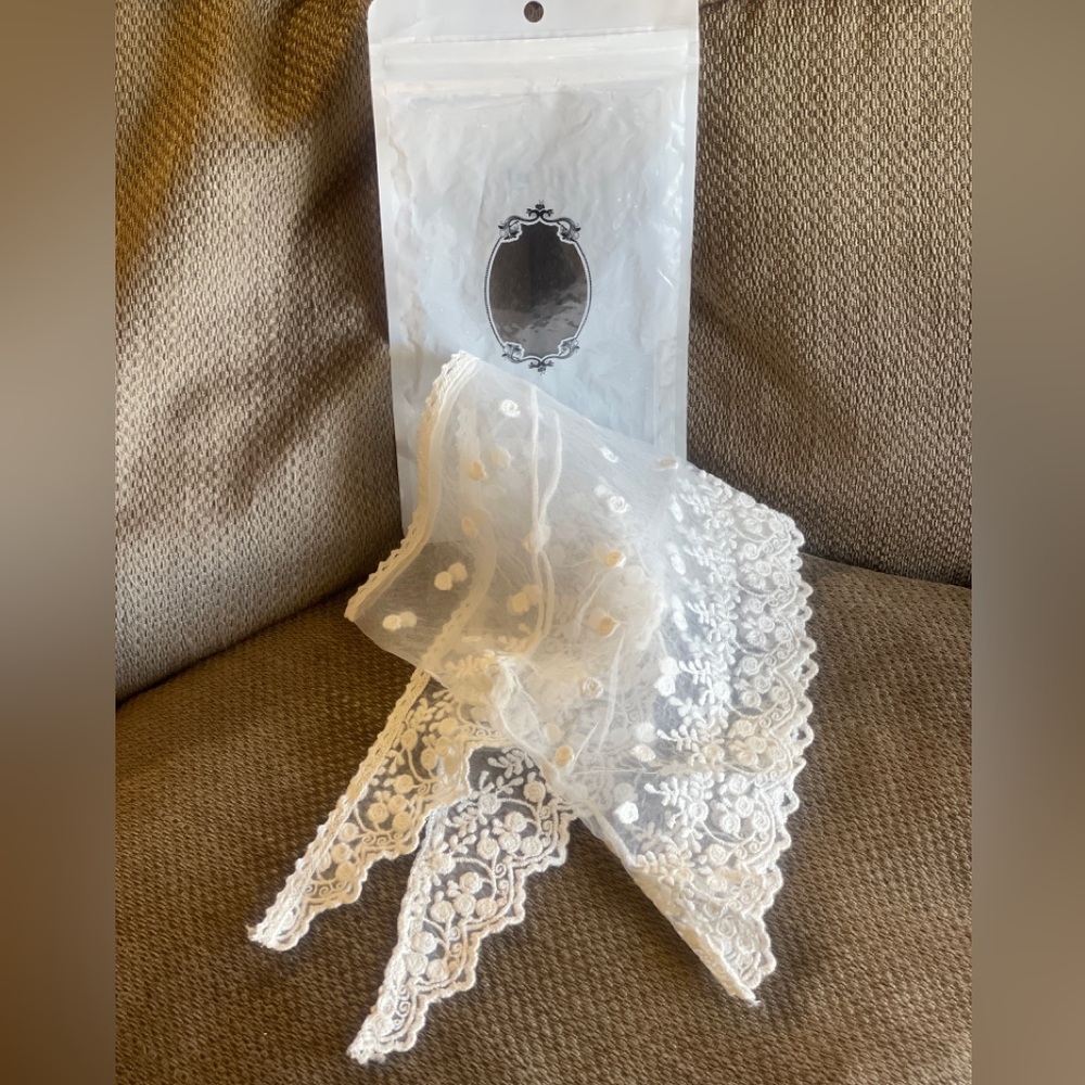 White Lace Rectangular Scarf - Picture 3 of 14